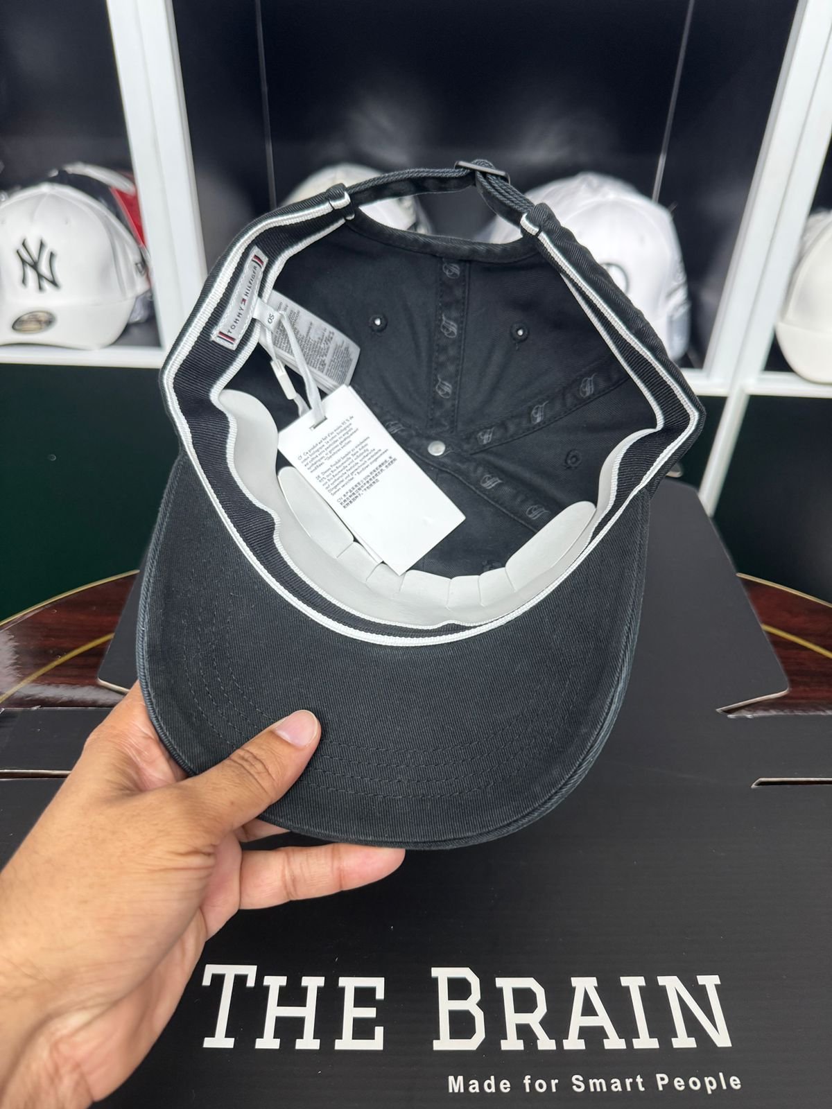 Tommy Hilfiger Black view 3
