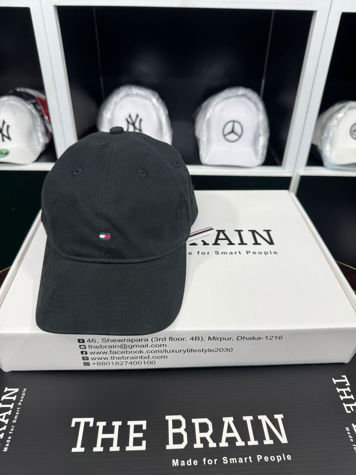 Tommy Hilfiger SL Black view 4
