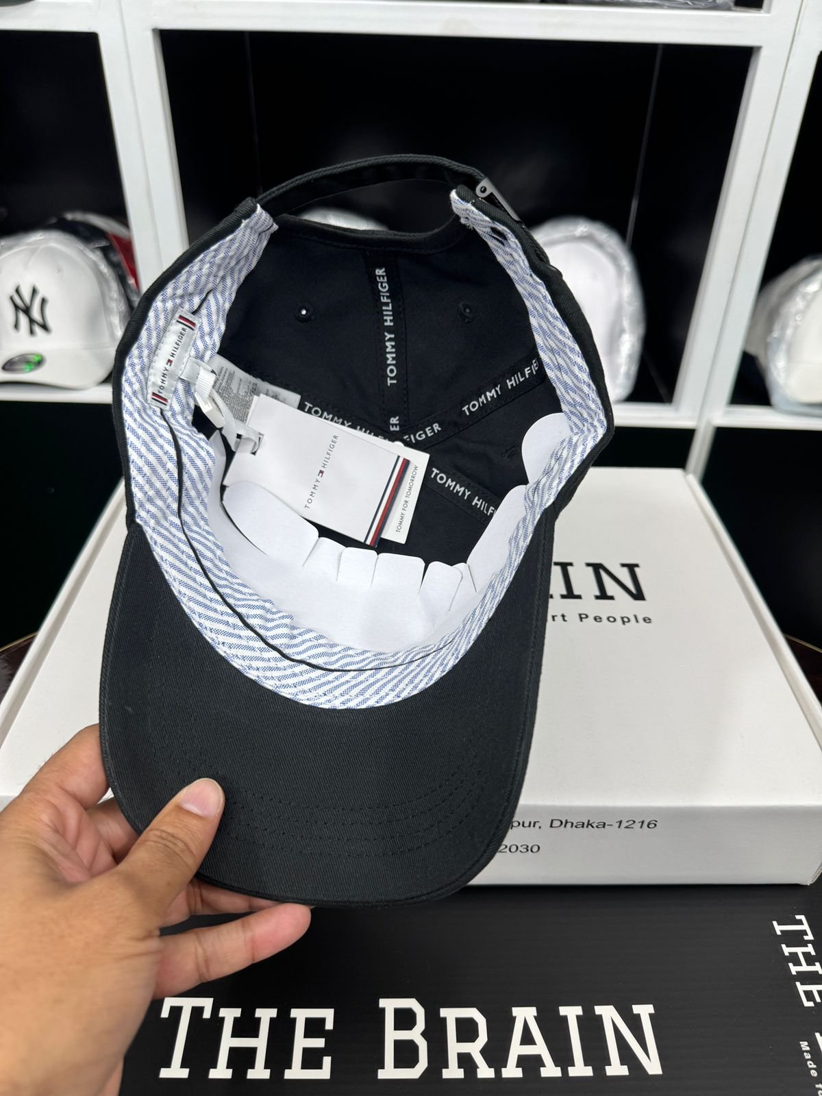 Tommy Hilfiger SL Black view 3
