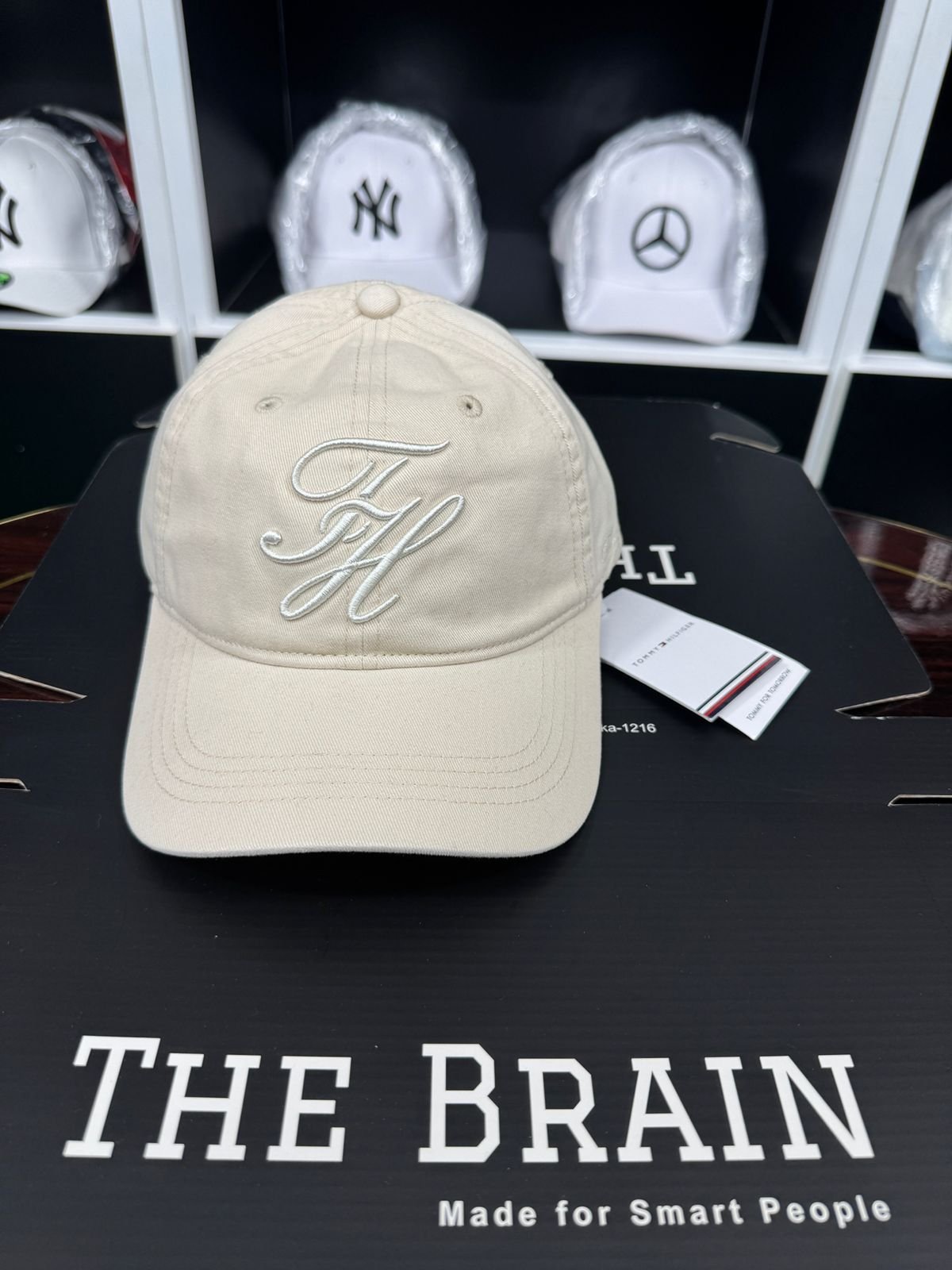Tommy Hilfiger BL Cream view 4
